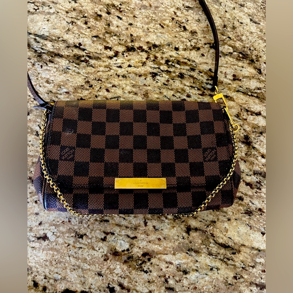 Authentic Louis Vuitton cross body